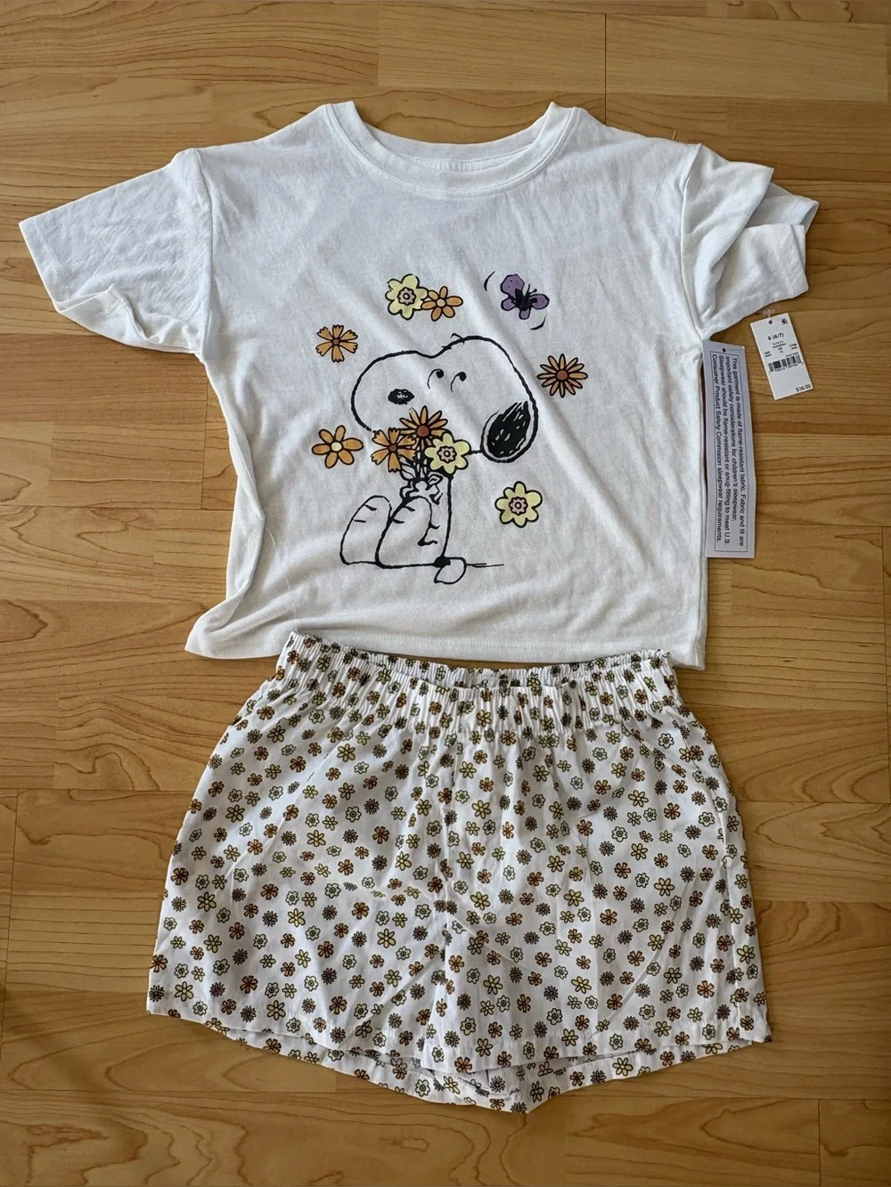 NWT - Girls' Snoopy Graphic T-Shirt & Boxer Pajama Set - Size S